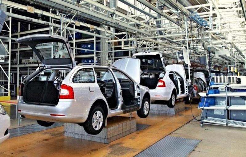 Automotrices con protocolos y micros para el personal